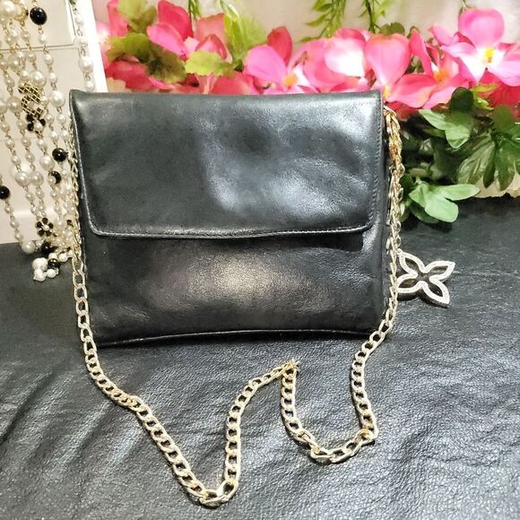 Bottega Veneta Leather Pouchette Bag Authentic with unbranded chain - Picture 6 of 12